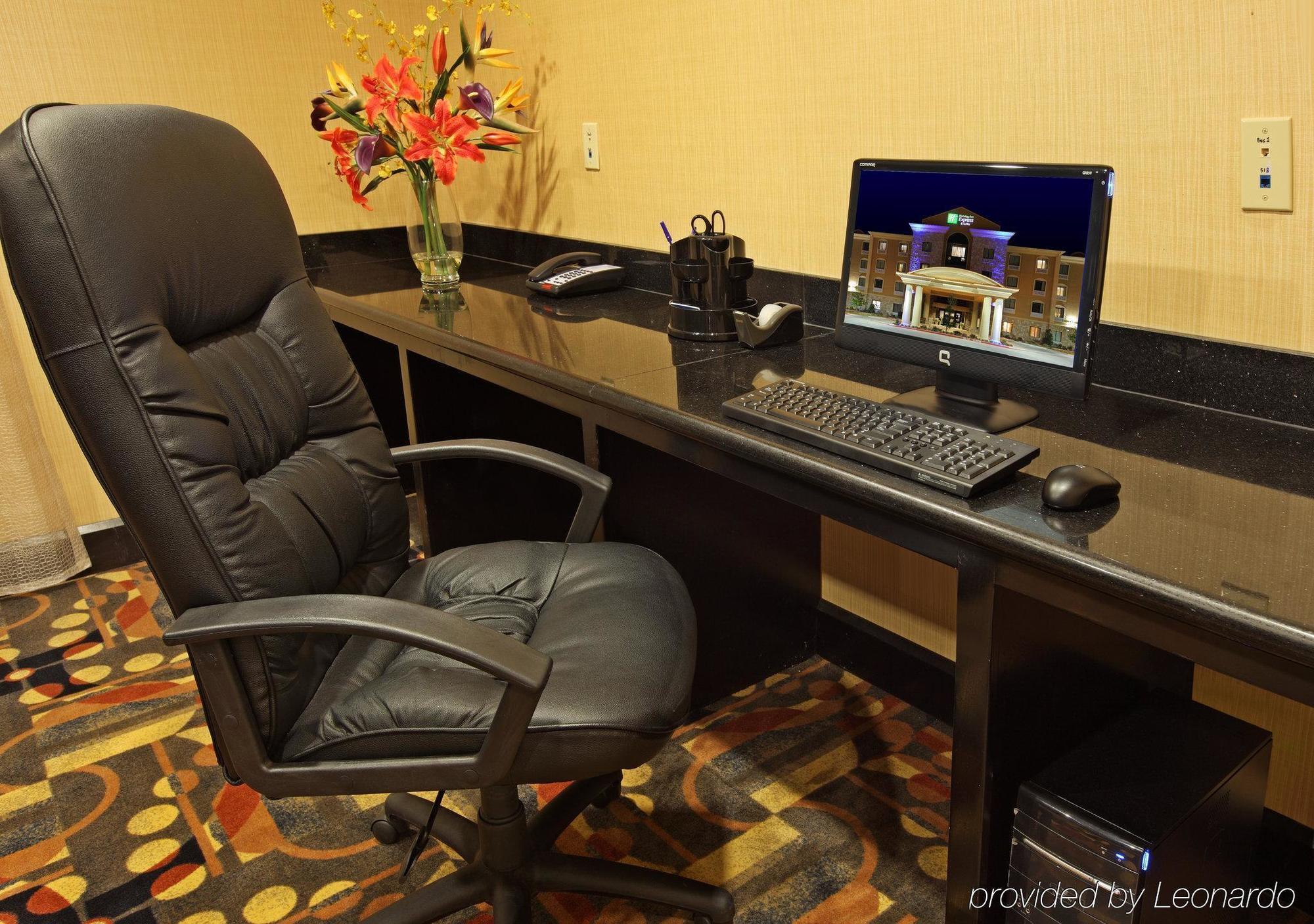 Holiday Inn Express Hotel & Suites Texarkana East By Ihg מראה חיצוני תמונה