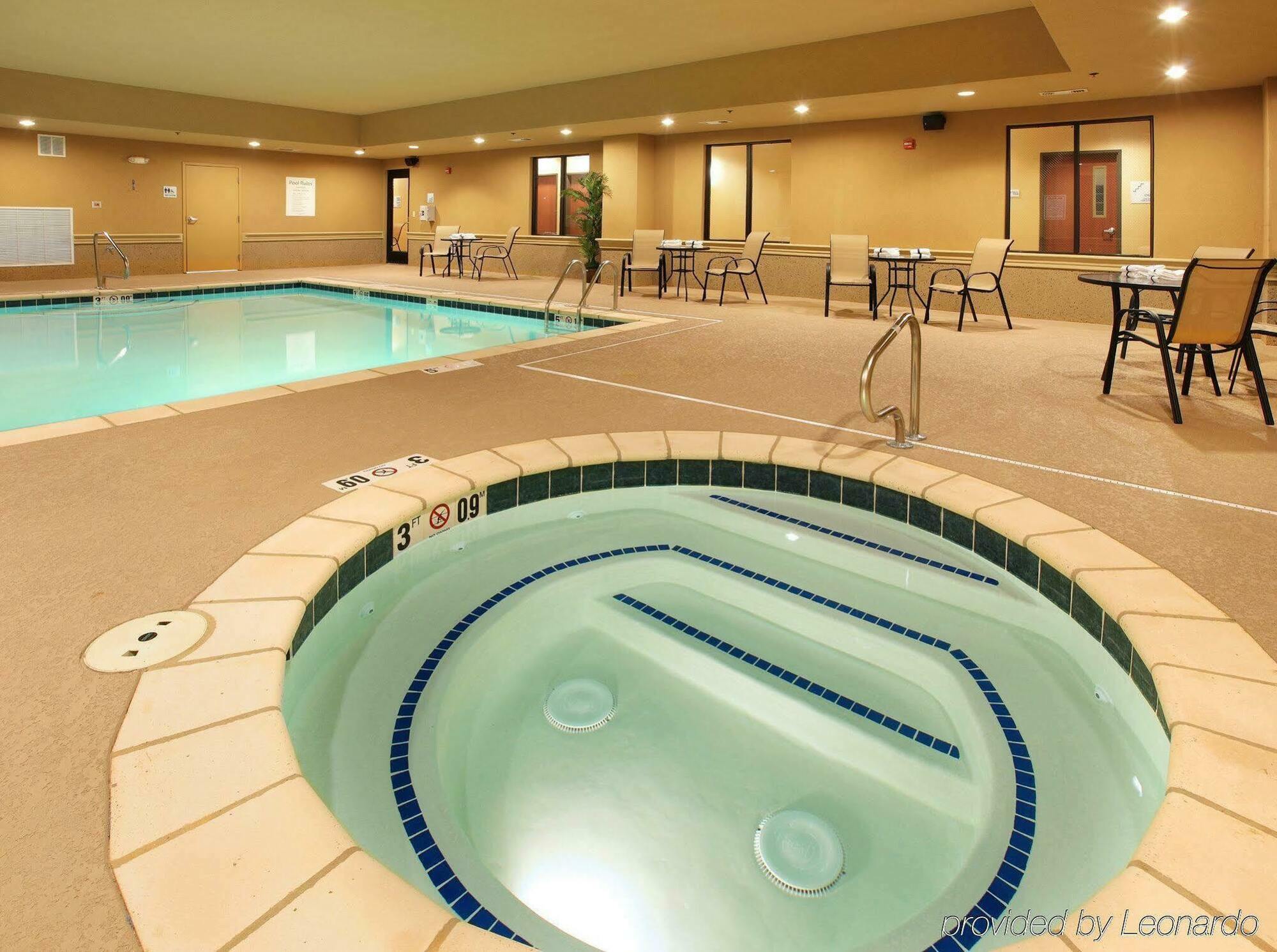 Holiday Inn Express Hotel & Suites Texarkana East By Ihg מראה חיצוני תמונה